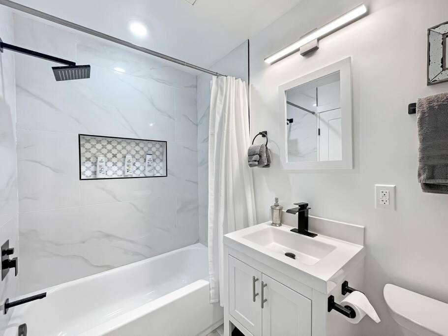 Villa Luxury Penthouse , Private Roofdeck & Amazing View Washington Esterno foto
